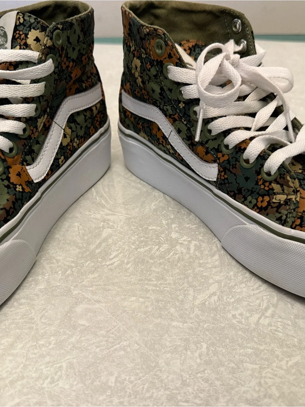 Vans Sk8-Hi Floral Camo High-Top Sneakers - Green/Orange Men’s 5.5/Women’s 7